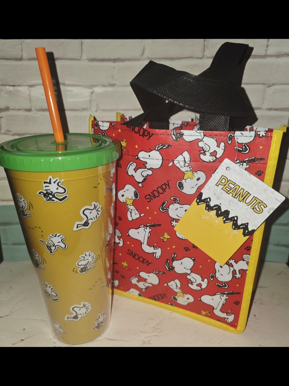 Peanuts Snoopy Red Reuseable Gift Bag & Woodstock Yellow & Grn Tumbler Gift Set - Picture 2 of 2